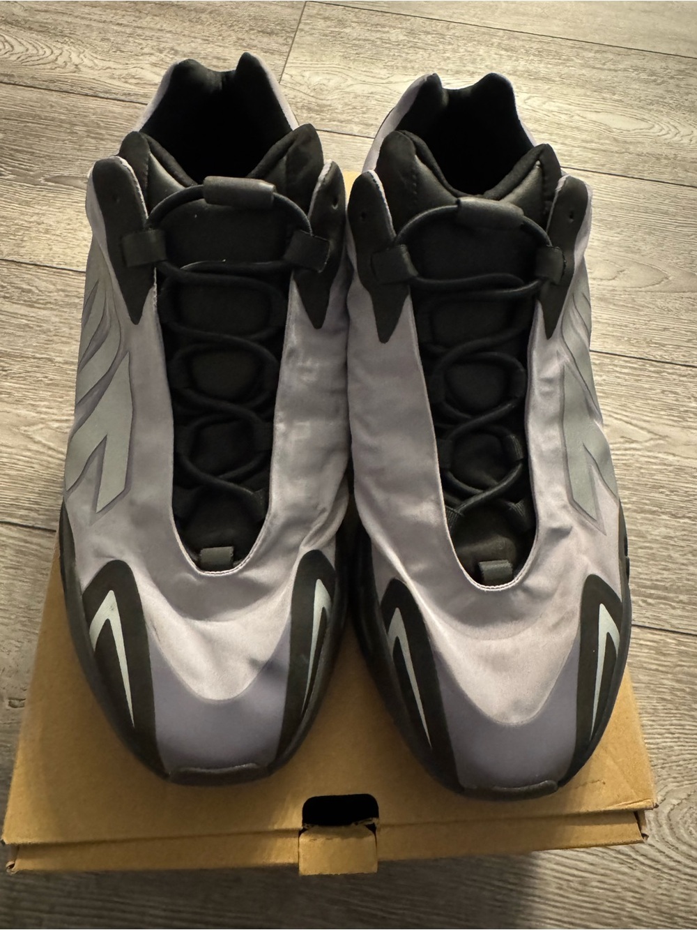 adidas Men's Gray and Black Low-Top Sneakers